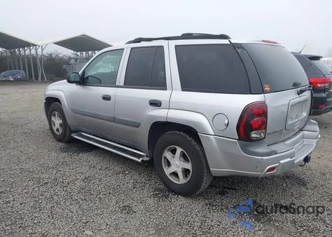 2005 Chevrolet Trailblazer Ls z USA, uszkodzony, nr VIN 1GNDT13S252167488